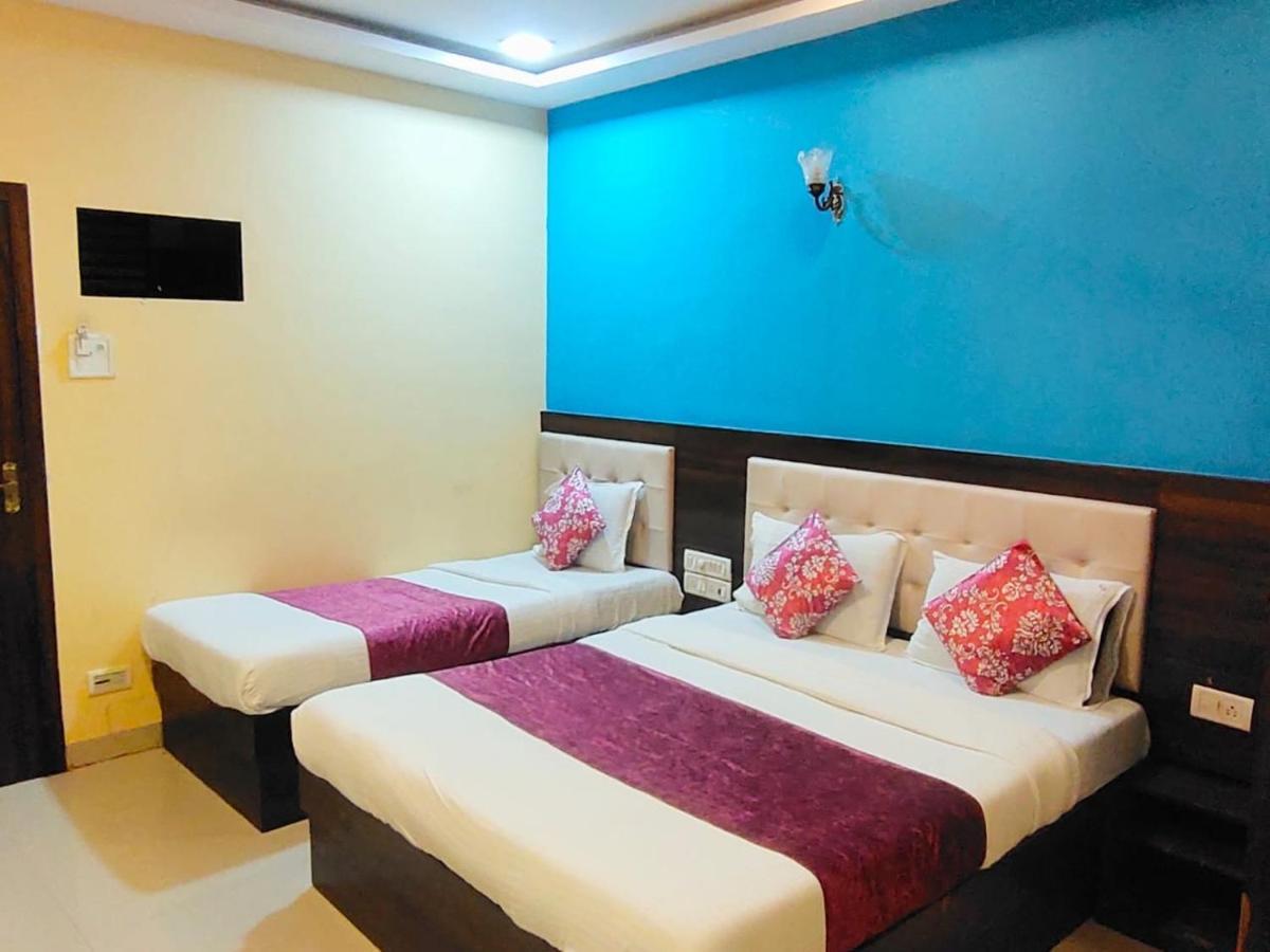 Hotel Golden Galaxy - Santacruz East มุมไบ ภายนอก รูปภาพ