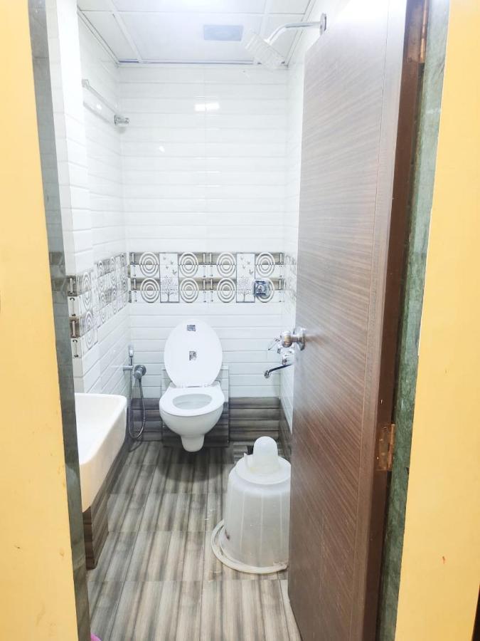 Hotel Golden Galaxy - Santacruz East มุมไบ ภายนอก รูปภาพ